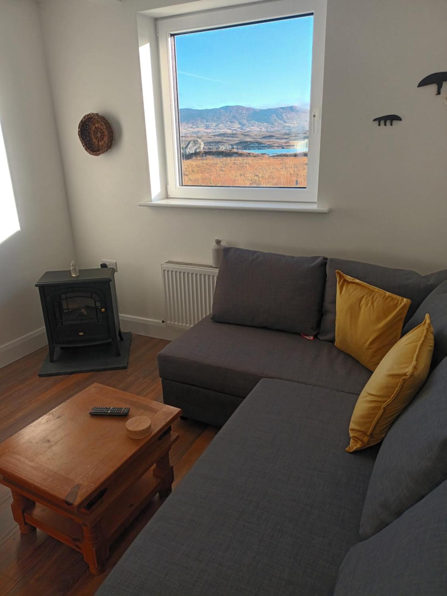 Connemara Lake View Apartment Camus Eighter Bagian luar foto